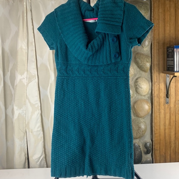 Maurices Dresses & Skirts - Maurice’s Women’s Medium Split Neck Short Sleeve Pullover